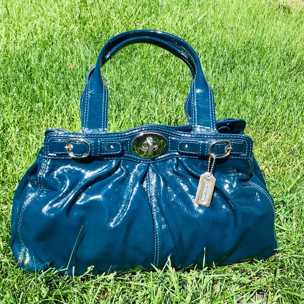 Nice COACH bag - RARE color 🌹🌹 - Picture 3 of 16